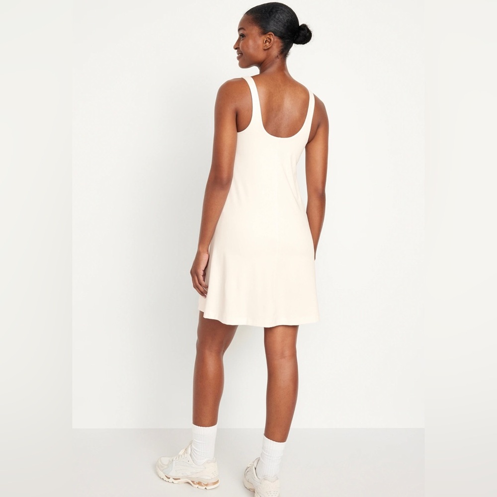 NWT Old Navy Powersoft Athletic Dress With Shorts - Picture 2 of 3